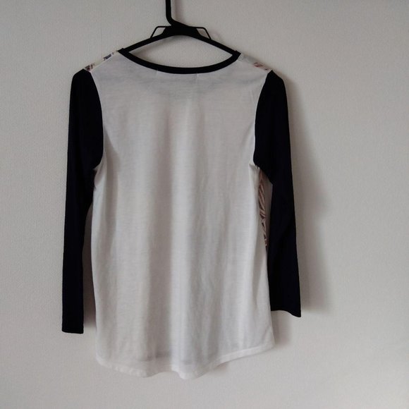 T-shirt - Picture 2 of 3